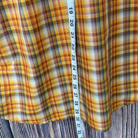 Marmot Plaid Button Down Shirt - Picture 8 of 11